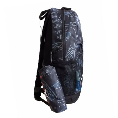 3. Plecak szkolny Air Jordan School Backpack z piórnikiem - 9B0503-KR5