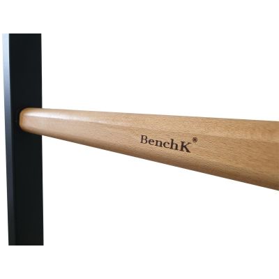 25. ROZPOROWA DRABINKA GIMNASTYCZNA DREWNIANO METALOWA Z METALOWYM DRĄŻKIEM W KOLORZE DĘBU BENCHK 511