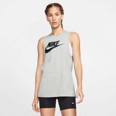 5. Koszulka Nike Sportswear W CW2206 063