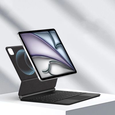 5. Etui Tech-Protect Smartcase Magnetic z klawiaturą na iPad Pro 12.9” 2020 / 2021 / 2022 / iPad Air 13” 2024 / 2025 - czarne