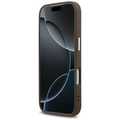 5. Etui Guess 4G Classic Logo MagSafe na iPhone 17 Pro - brązowe