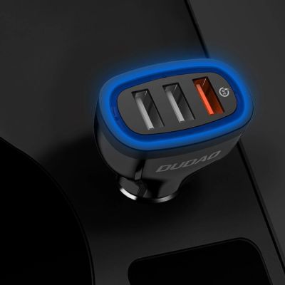 9. Dudao ładowarka samochodowa szybkie ładowanie Quick Charge 3.0 QC3.0 2.4A 18W 3x USB biały (R7S white)