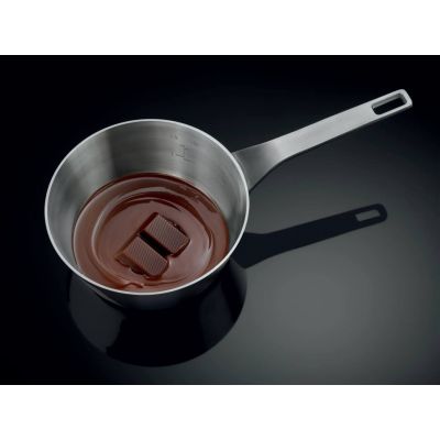 24. Electrolux KDI641723K Czarny Wbudowany 60 cm Kombi 4 stref(y)