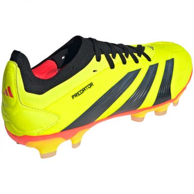 3. Buty piłkarskie adidas Predator Pro MG M IG7732