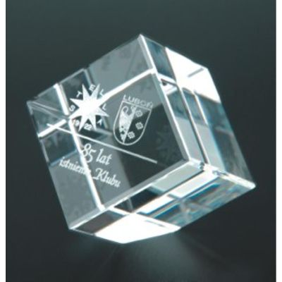 6. Trofeum szklane grawerowane z etui