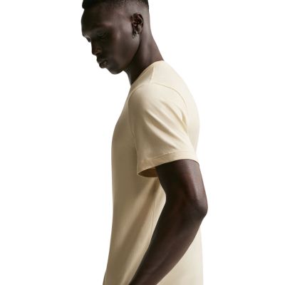 4. Koszulka męska Nike Club Tee beżowa AR4997 229