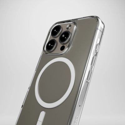 5. Etui silikonowe Puro Impact Clear D3O MagSafe do iPhone 16 Pro Max - przezroczyste