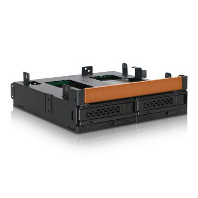 8. Icy Dock MB732SPO-B panel drive bay Czarny