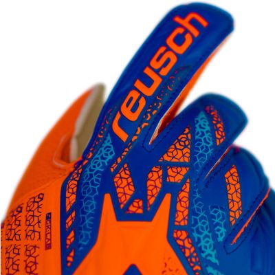 4. Rękawice bramkarskie Reusch Attrakt Solid Jr 55 72 515 2014