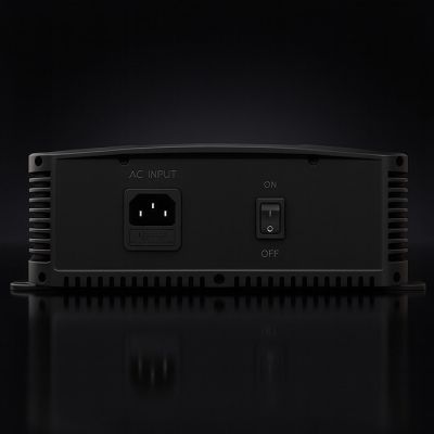 7. Ładowarka Qoltec Inteligentna Monolith do akumulatorów LiFePO4 AGM GEL SLA 60A 12V Szybkie ładowanie