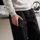 6. Etui Tech-Protect MagCam MagSafe Carbon na iPhone 18 Pro Max / 17 Pro Max - czarne
