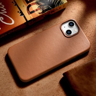 16. iCarer Case Leather pokrowiec etui z naturalnej skóry do iPhone 14 Plus brązowy (kompatybilne z MagSafe)