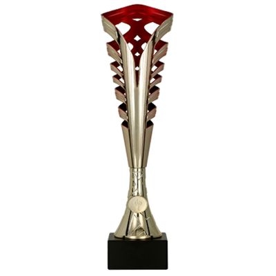 2. Puchar plastikowy złoto-czerwony