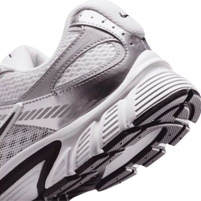 9. Nike buty męskie V5 RNR HJ5228-104