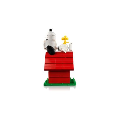 28. LEGO Ideas 21368 - Fistaszki: Buda Snoopy'ego