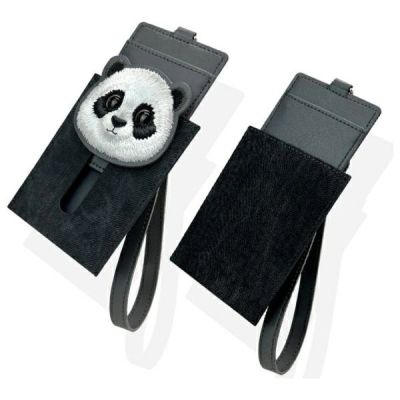 3. Portfel Nimmy Big Eyed Pet 2.0 Panda etui na karty - czarny
