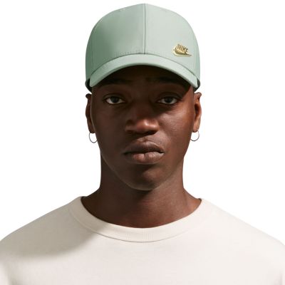 5. Czapka z daszkiem Nike Dri-FIT Club zielona FB5371 006