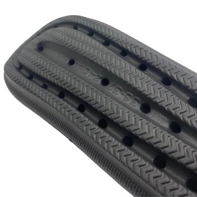 5. Klapki damskie piankowe na plażę Outhorn OTHWSS24FSLIF004-11S