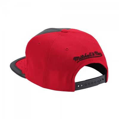 2. Czapka z daszkiem Mitchell & Ness NBA Chicago Bulls NBA Day One Snapback Bulls 6HSSMM19224-CBUBKRD