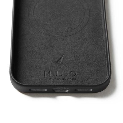 22. Etui skórzane do iPhone 17 Pro Max Black Mujjo