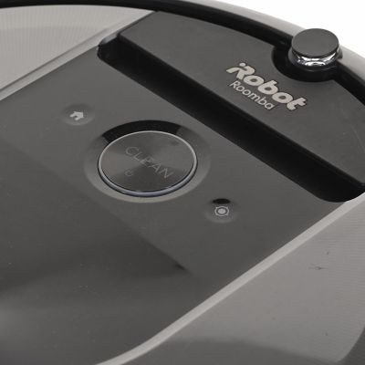 13. Robot sprzątający iRobot Roomba i7150 (i715040) (OUTLET)