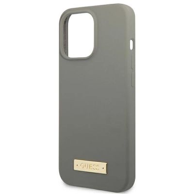 6. Etui Guess Silicone Logo Plate MagSafe na iPhone 13 Pro / iPhone 13 - szare