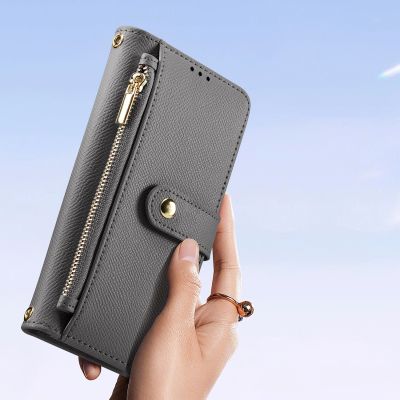 9. Etui skórzane Dux Ducis Lawa na iPhone 15 Pro Max - szare