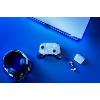 9. Razer Wolverine V2 Pro Biały Gamepad Analogowa/Cyfrowa PC, PlayStation 5
