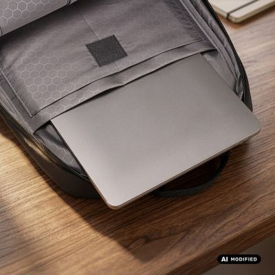 4. NANORS PLECAK NA LAPTOPA NANORS, 15,6", CZARNY, 41X29X4, WODOODPORNY RS202 B RS202 B