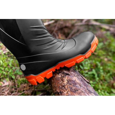 2. NEO tools 82-900-40 obuwie ochronne
