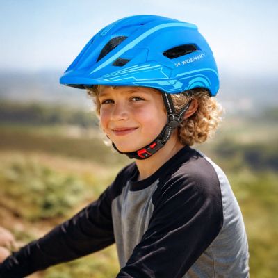 7. Kask rowerowy fullface dziecięcy Wozinsky z tylną lampką USB 52-56 cm - niebieski