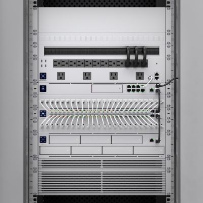 6. Wkładka kablowa Ubiquiti UISP UACC-Keystone-Blank-Insert