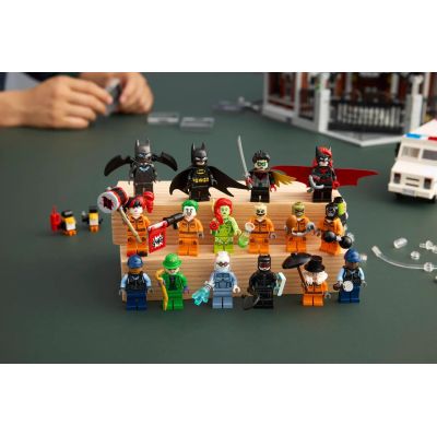3. LEGO DC Super Heroes 76300 Arkham Asylum