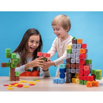 7. Klocki konstrukcyjne Marioinex Mini Waffle, 142 elementy