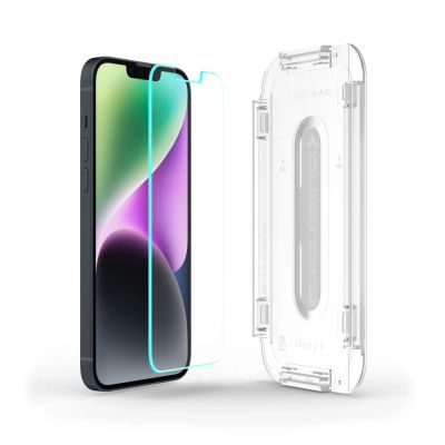 8. Szkło hartowane Spigen Glas.tR EZ Fit na iPhone 13 / 13 Pro / 14 / 16e / 17e
