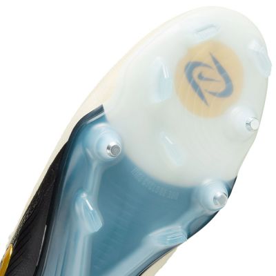 5. Buty piłkarskie Nike Phantom GX II Elite SG M FJ2586-100