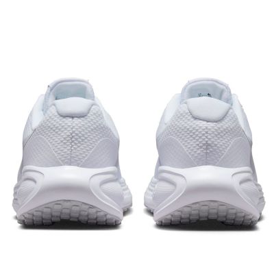 4. Buty Nike Revolution 8 HJ8485-101