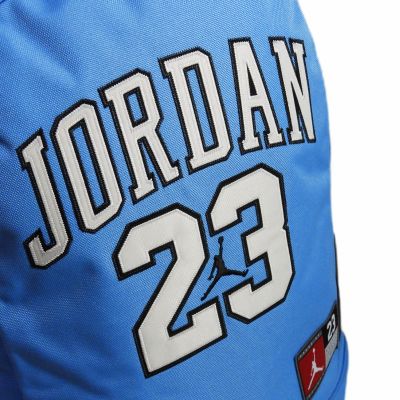 8. Plecak sportowy  Air Jordan 23 Jersey Backpack do szkoły niebieski 27L - 9A0780-B9F