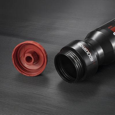 7. Bidon rowerowy Rockbros 750 ml - przezroczysto-czarny z czerwonym ustnikiem