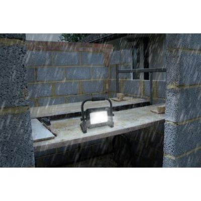 7. Reflektor roboczy Ansmann FL30W COB-LED 3000lm 18V