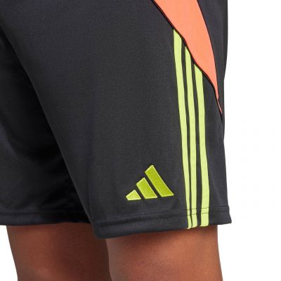 5. Spodenki adidas Tiro 24 M IT2411
