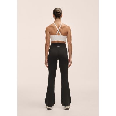 4. Spodnie damskie CASALL Soft Touch Flared Pants kolor czarny