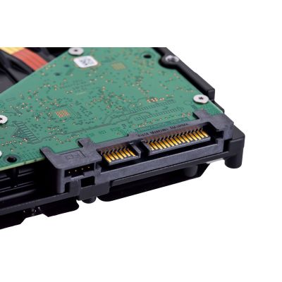 6. Dysk twardy HDD Seagate IronWolf 2TB 3,5" SATA ST2000VN003