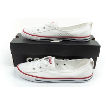 9. Converse buty damskie sportowe Chuck Taylor All Star Ballet Lace baleriny białe