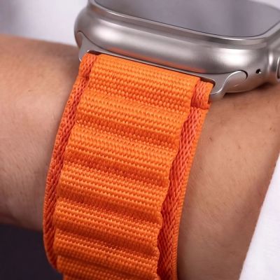 8. Pasek Tech-Protect Nylon Pro na Apple Watch 44 / 45 / 46 / 49 mm - pomarańczowy