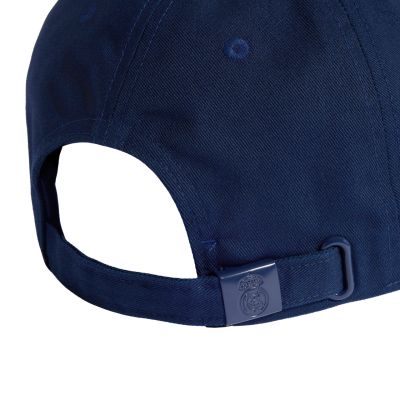 4. Czapka z daszkiem adidas Real Madryt granatowa KQ9574