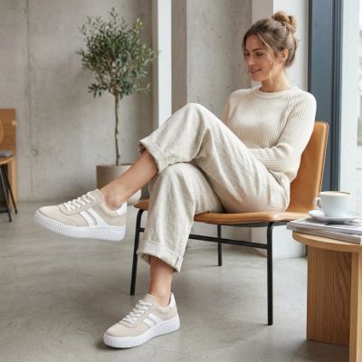 7. Skórzane półbuty sportowe sneakersy beżowe Remonte Rieker D3E00-60