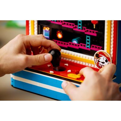 4. LEGO Super Mario 72051 - Automat do gry Donkey Kong