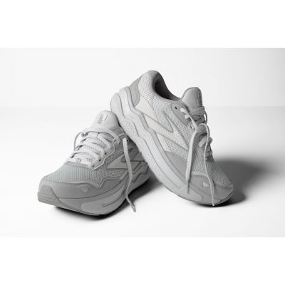8. Buty do biegania Brooks Running Ghost Max SE W 1204331B056.095