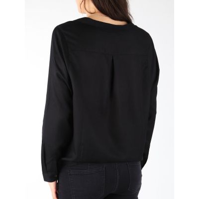 3. Koszula Wrangler L/S Wrap Shirt Black W W5180BD01